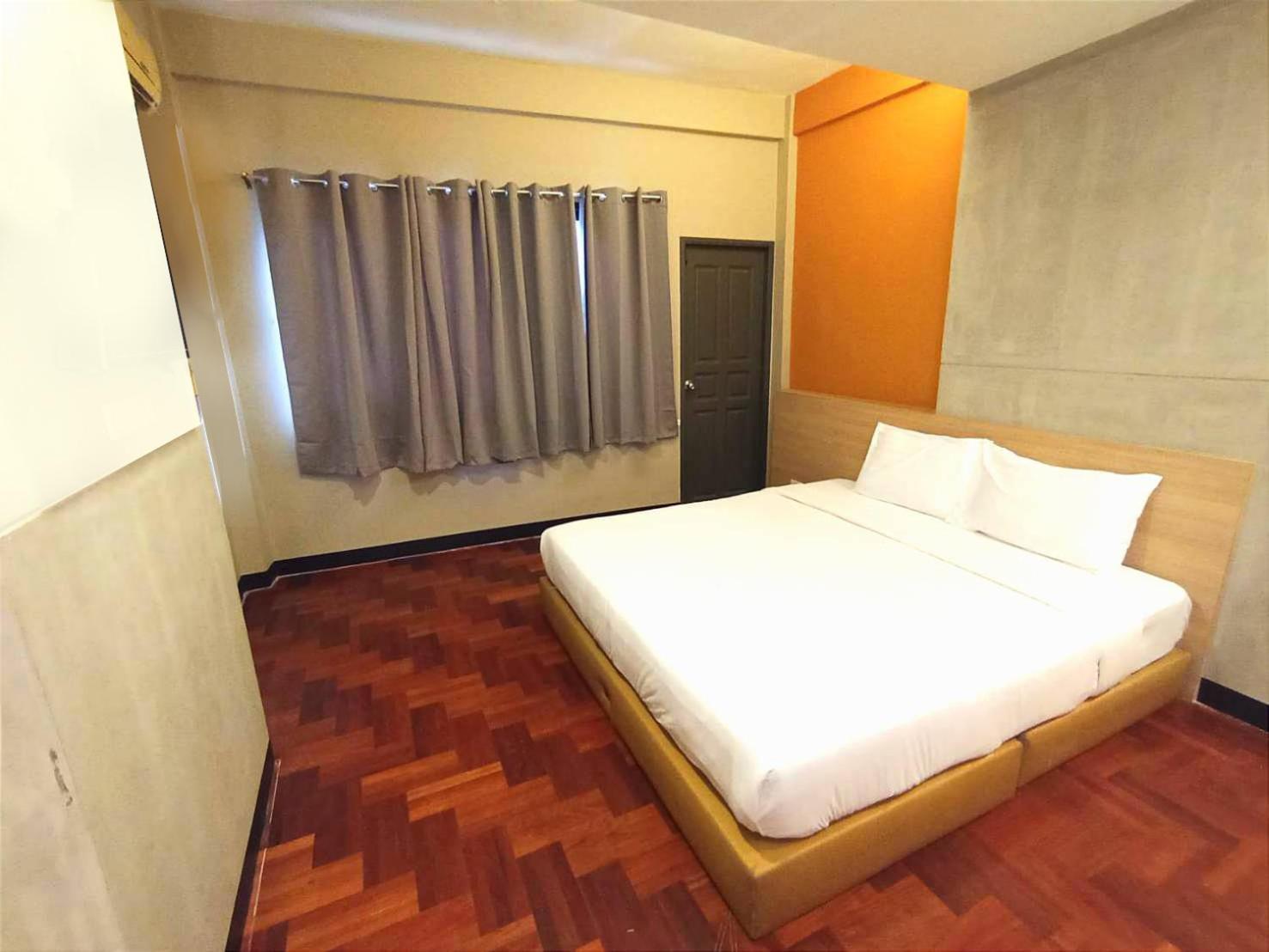 Go Inn Silom Bts Surasak X โกอินน์ สีลม บีทีเอส สถานีสุรศักดิ์ Banguecoque Exterior foto